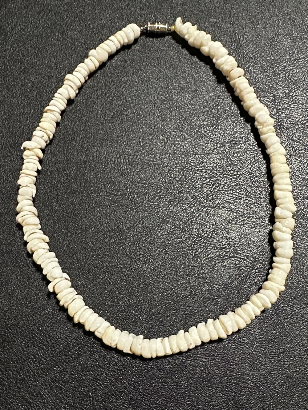 White Puka Shell Vintage Necklace - Picture 2 of 11